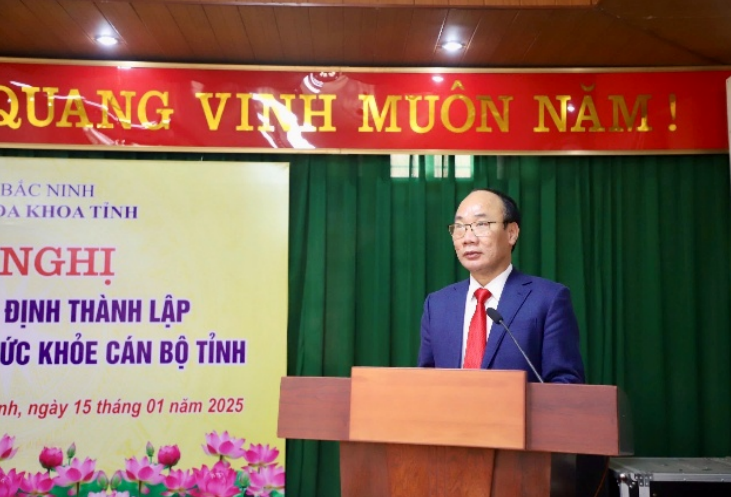 Đ/c Phùng Đức Chiến phát biểu
